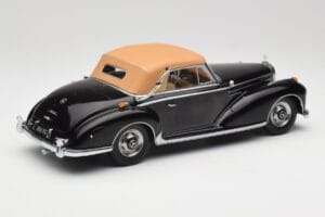 Mercedes 300 SC W188 Kabrioletas Softtop Juodas KK-Scale 1:18 KKDC180943 Metalas - nuotrauka 2 iš 6