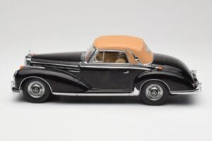 Mercedes 300 SC W188 Kabrioletas Softtop Juodas KK-Scale 1:18 KKDC180943 Metalas - nuotrauka 3 iš 6