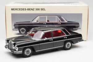 Mercedes 300 SEL 6.3 W109 Juodas AUTOart 1:18 76140 Metalas - nuotrauka 8 iš 8