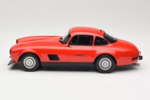 Mercedes 300 SL AMG Raudonas Otto 1:18 OT311 Derva - nuotrauka 3 iš 6