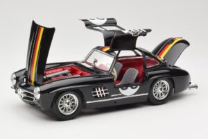 Mercedes 300 SL #38 1954 Bburago 1:18 3015-M1 Metalas - nuotrauka 2 iš 8