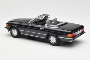 Mercedes 300 SL R107 Juodas Pearl Dilerio Leidimas Norev 1:18 B66040678 Metalas - nuotrauka 9 iš 10