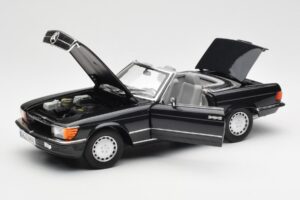 Mercedes 300 SL R107 Juodas Pearl Dilerio Leidimas Norev 1:18 B66040678 Metalas - nuotrauka 2 iš 10