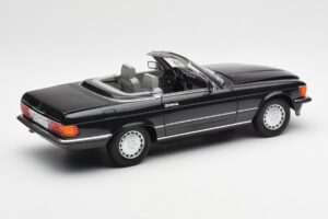 Mercedes 300 SL R107 Juodas Pearl Dilerio Leidimas Norev 1:18 B66040678 Metalas - nuotrauka 4 iš 10