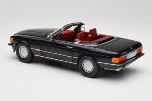 Mercedes 300 SL R107 Juodas Norev 1:18 183511 Metalas - nuotrauka 7 iš 8
