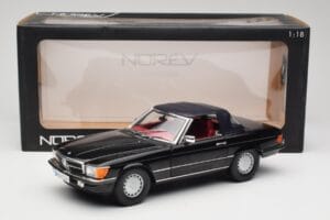 Mercedes 300 SL R107 Juodas Norev 1:18 183511 Metalas - nuotrauka 8 iš 8