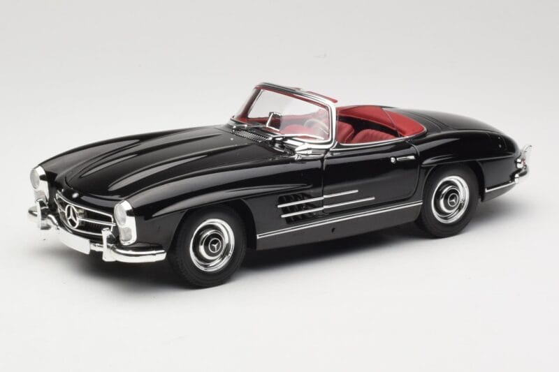 Mercedes 300 SL W198 Roadster Juodas Minichamps 1:18 180039036 Metalas