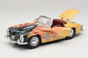 Mercedes 300 SL Roadster Rosemarie Muster Riboto Leidimo 18/27 Bburago 1:18 3023-M1 Metalas - nuotrauka 2 iš 8