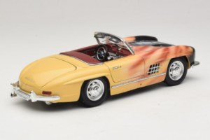 Mercedes 300 SL Roadster Rosemarie Muster Riboto Leidimo 18/27 Bburago 1:18 3023-M1 Metalas - nuotrauka 3 iš 8