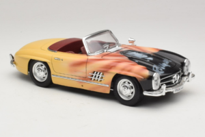 Mercedes 300 SL Roadster Rosemarie Muster Riboto Leidimo 18/27 Bburago 1:18 3023-M1 Metalas - nuotrauka 6 iš 8