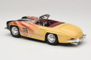 Mercedes 300 SL Roadster Rosemarie Muster Riboto Leidimo 18/27 Bburago 1:18 3023-M1 Metalas - nuotrauka 7 iš 8