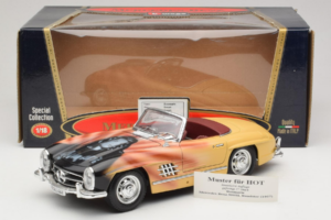 Mercedes 300 SL Roadster Rosemarie Muster Riboto Leidimo 18/27 Bburago 1:18 3023-M1 Metalas - nuotrauka 8 iš 8