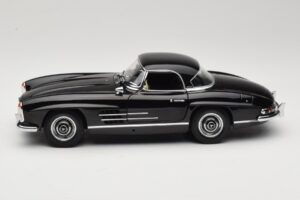 Mercedes 300 SL W198 Roadster With Hardtop Juodas Minichamps 1:18 180039040 Metalas - nuotrauka 4 iš 8