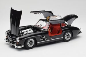 Mercedes 300 SL W198 Juodas Minichamps 1:18 180039004 Metalas - nuotrauka 2 iš 8