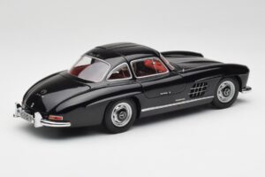 Mercedes 300 SL W198 Juodas Minichamps 1:18 180039004 Metalas - nuotrauka 3 iš 8