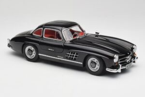 Mercedes 300 SL W198 Juodas Minichamps 1:18 180039004 Metalas - nuotrauka 6 iš 8