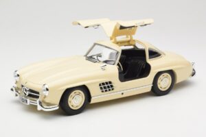 Mercedes 300 SL W198 Kreminė Minichamps 1:18 110037212 Metalas - nuotrauka 2 iš 8