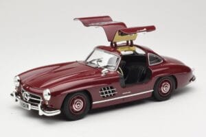 Mercedes 300 SL W198 Gullwing Tamsiai Raudonas Minichamps 1:18 110037218 Metalas - nuotrauka 2 iš 8