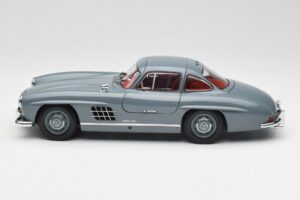Mercedes 300 SL W198 Graphite Pilkas Minichamps 1:18 180039005 Metalas - nuotrauka 4 iš 8