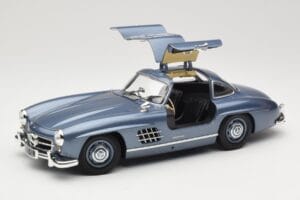 Mercedes 300 SL W198 Gullwing Light Blue Metallic Minichamps 1:18 110037220 Metalas - nuotrauka 2 iš 8