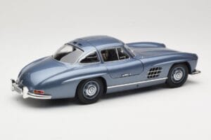 Mercedes 300 SL W198 Gullwing Light Blue Metallic Minichamps 1:18 110037220 Metalas - nuotrauka 3 iš 8