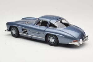 Mercedes 300 SL W198 Gullwing Light Blue Metallic Minichamps 1:18 110037220 Metalas - nuotrauka 7 iš 8