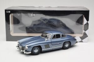 Mercedes 300 SL W198 Gullwing Light Blue Metallic Minichamps 1:18 110037220 Metalas - nuotrauka 8 iš 8