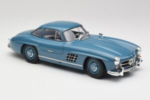 Mercedes 300 SL W198 Šviesiai Mėlynas Minichamps 1:18 180039007 Metalas - nuotrauka 6 iš 8