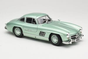 Mercedes 300 SL W198 Gullwing Light Green Metallic Minichamps 1:18 110037221 Metalas - nuotrauka 6 iš 8