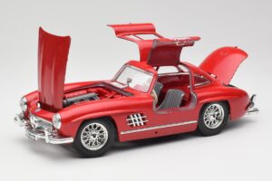 Mercedes 300 SL W198 Red Metallic Bburago 1:18 3013-M1 Metalas - nuotrauka 2 iš 8