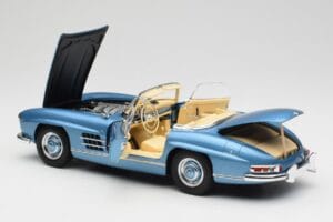 Mercedes 300 SL W198 Roadster Hardtop Light Blue Metallic Minichamps 1:18 180039042 Metalas - nuotrauka 6 iš 9