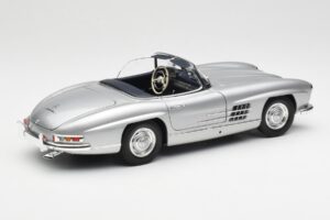 Mercedes 300 SL W198 Roadster Silver Metallic Minichamps 1:18 180039030 Metalas - nuotrauka 3 iš 8