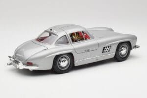 Mercedes 300 SL W198 Gullwing Silver Pilkas Bburago 1:18 3513 Metalas - nuotrauka 3 iš 8