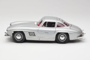 Mercedes 300 SL W198 Gullwing Silver Pilkas Bburago 1:18 3513 Metalas - nuotrauka 5 iš 8