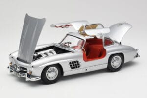 Mercedes 300 SL W198 Gullwing Sidabrinis Metalinis Minichamps 1:18 B66040379 Metalas - nuotrauka 2 iš 8