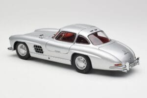 Mercedes 300 SL W198 Gullwing Sidabrinis Metalinis Minichamps 1:18 B66040379 Metalas - nuotrauka 7 iš 8