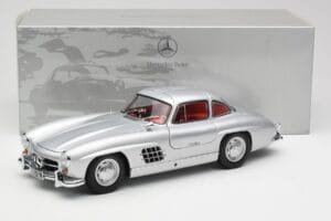 Mercedes 300 SL W198 Gullwing Sidabrinis Metalinis Minichamps 1:18 B66040379 Metalas - nuotrauka 8 iš 8