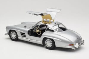 Mercedes 300 SL W198 Gullwing Sidabras Minichamps 1:18 110037210 Metalas - nuotrauka 5 iš 8