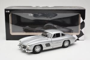 Mercedes 300 SL W198 Gullwing Sidabras Minichamps 1:18 110037210 Metalas - nuotrauka 8 iš 8