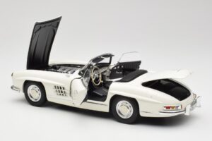 Mercedes 300 SL W198 Roadster Baltas Su Minkštu Stogeliu Minichamps 1:18 180039034 Metalas - nuotrauka 6 iš 9