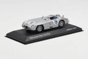 Mercedes 300 SLR #19 J.M. Fangio / S. Moss 24 Hours of Le Mans 1955 Minichamps 1:43 B66040253 Metalas - nuotrauka 2 iš 4