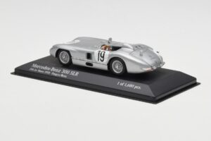 Mercedes 300 SLR #19 P. Levegh / J. Fitch 24 Hours of Le Mans 1955 Minichamps 1:43 432553000 Metalas - nuotrauka 3 iš 4
