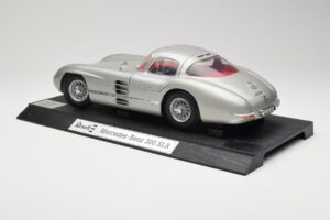 Mercedes 300 SLR Sidabrinis Revell 1:12 08851 Metalas - nuotrauka 7 iš 8