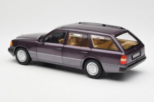 Mercedes 300D S124 T-Model Bornit Dilerio Leidimas Norev 1:18 B66040701 Metalas - nuotrauka 7 iš 8