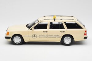 Mercedes 300D S124 T-Model Šviesiai Dramblio Kaulo Taxi Dilerio Leidimas Norev 1:18 B66040702 Metalas - nuotrauka 4 iš 8