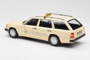 Mercedes 300D S124 T-Model Šviesiai Dramblio Kaulo Taxi Dilerio Leidimas Norev 1:18 B66040702 Metalas - nuotrauka 7 iš 8