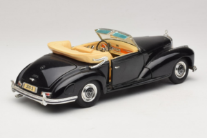 Mercedes 300S Juodas Maisto 1:18 52116-P1 Metalas - nuotrauka 3 iš 8