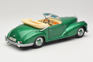 Mercedes 300S Cabriolet Green Metallic Maisto 1:18 52116 Metalas - nuotrauka 3 iš 7