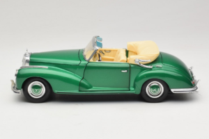 Mercedes 300S Cabriolet Green Metallic Maisto 1:18 52116 Metalas - nuotrauka 4 iš 7