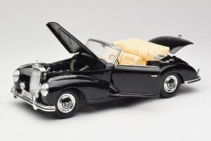 Mercedes 300SC W188 Obsidian Juodas Maisto 1:18 806B Metalas - nuotrauka 2 iš 8